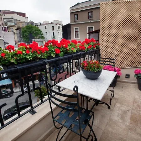Lokum Ev Beyoglu Apartment